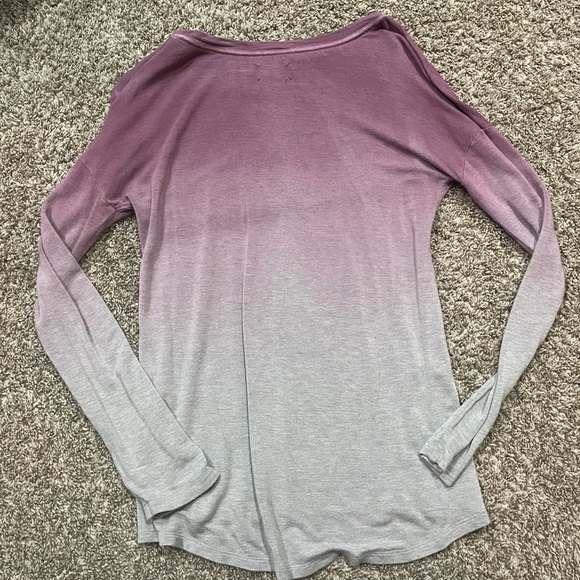 Ombré Long Sleeve Knit - Picture 9 of 9